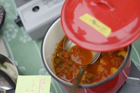 エビ入りカレーはちょっとイタリアン風味!