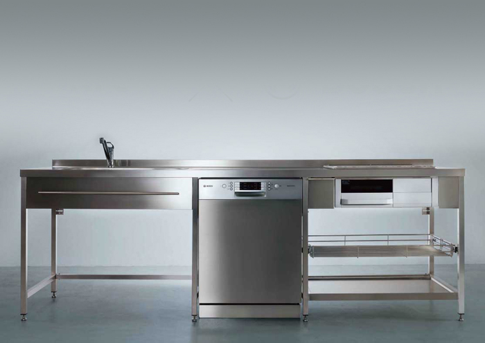 ekreaのステンレスキッチンにBOSHの食洗機をビルトイン。